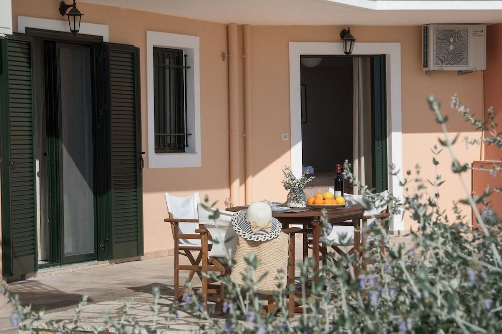 Pearl Mansions Villa Nikiana Eksteriør billede